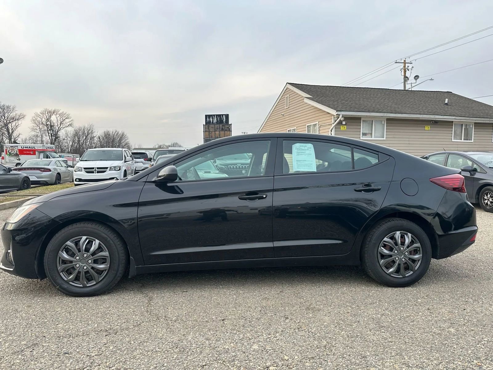 Used 2020 Hyundai Elantra SE w/ Cargo Package (C1) image 3