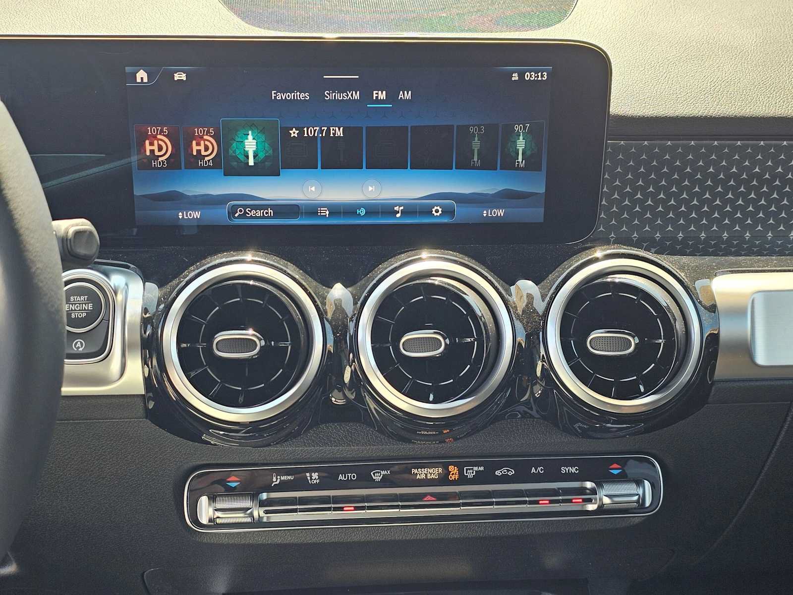 New 2026 Mercedes-Benz GLB 250 image 25