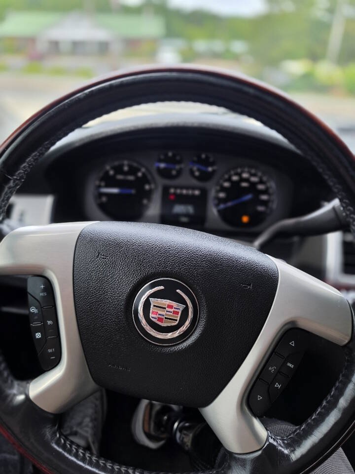 Used 2008 Cadillac Escalade ESV AWD image 16