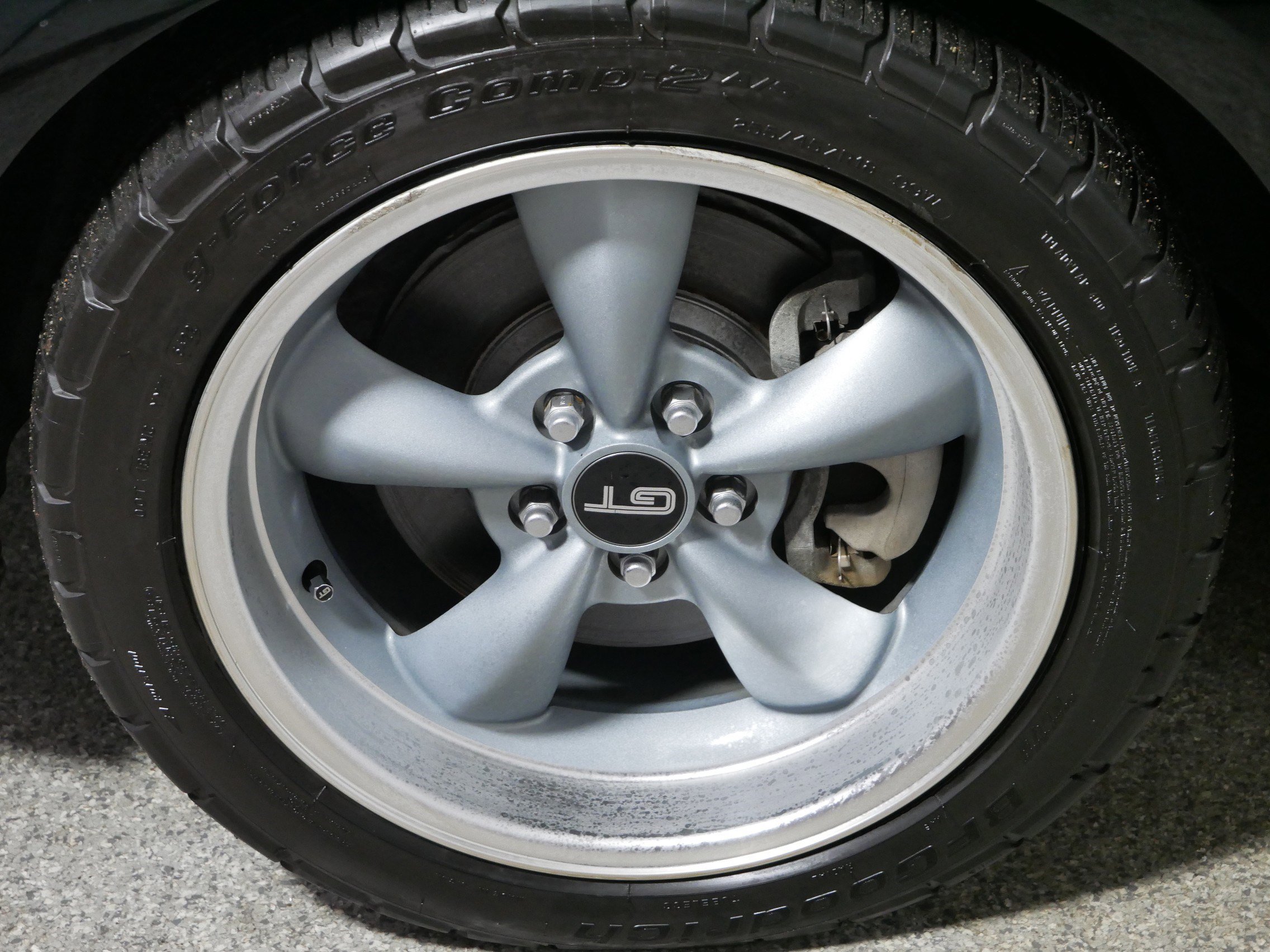 Used 2005 Ford Mustang GT image 15