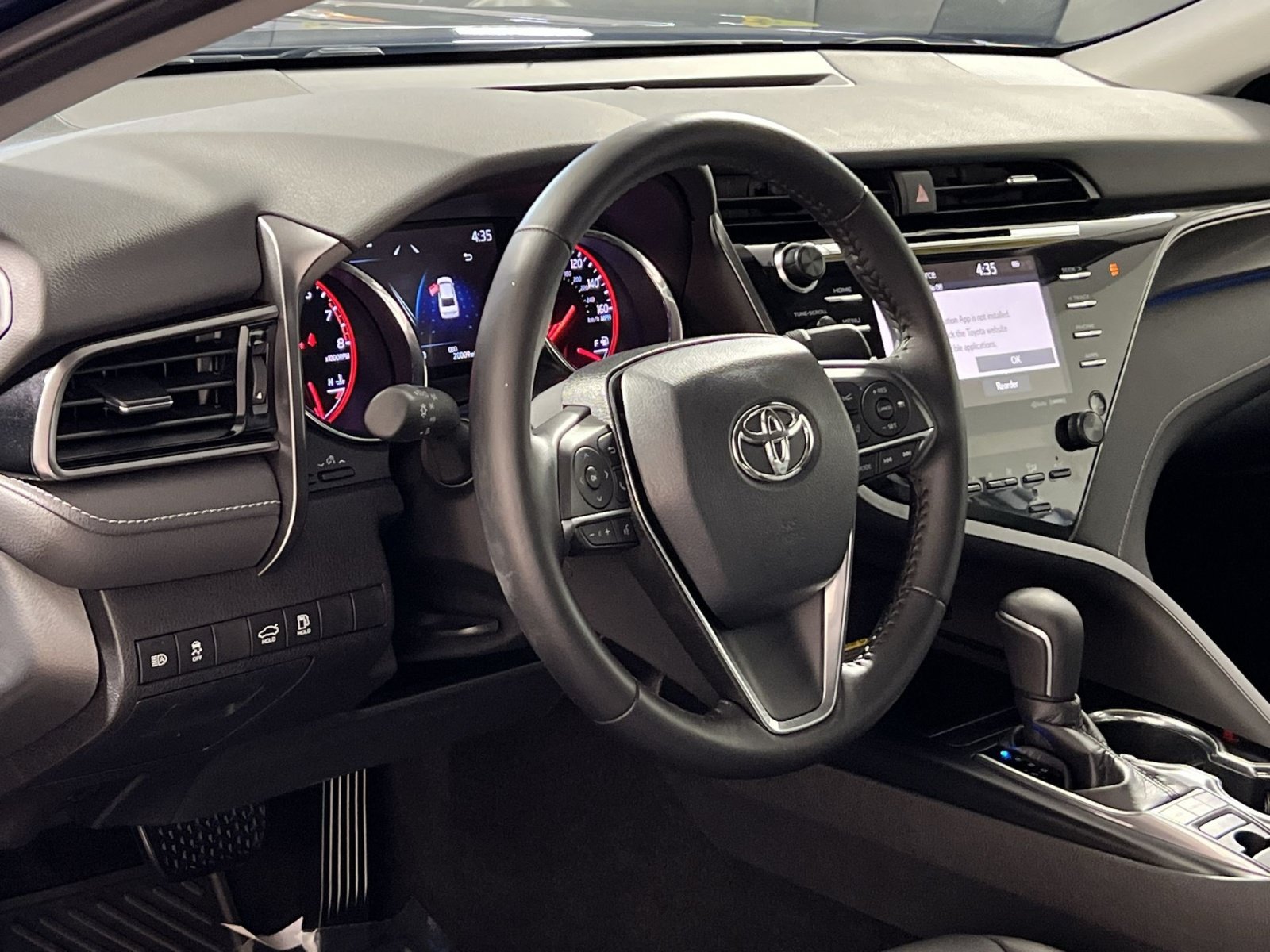 Used 2019 Toyota Camry XSE FWD image 16