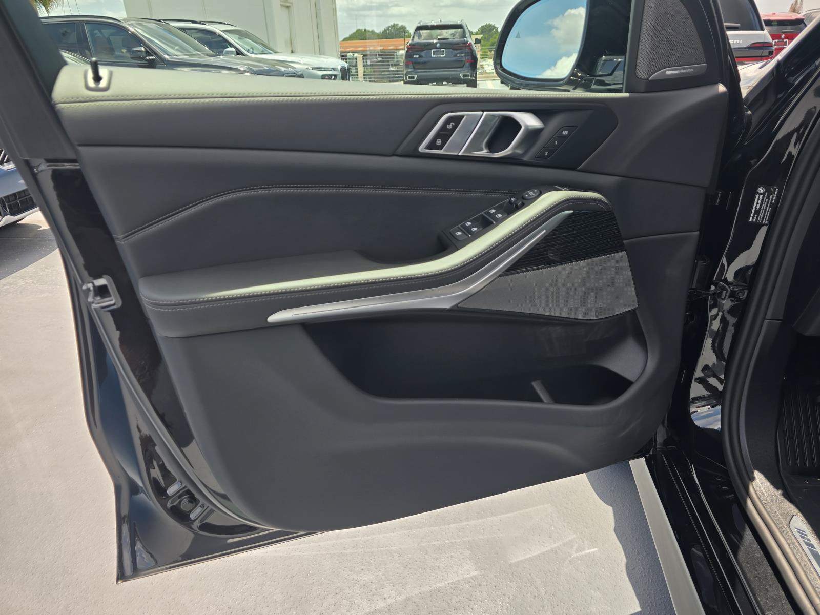 New 2026 BMW X5 sDrive40i w/ M Sport Package RWD image 10