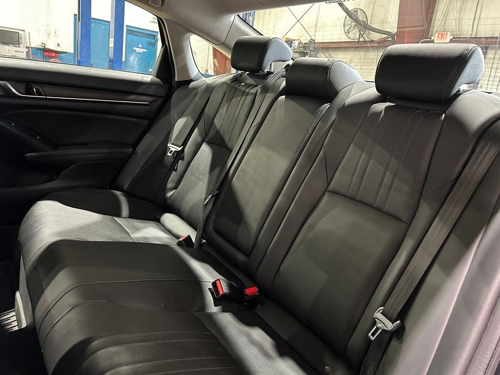 Used 2020 Honda Accord EX-L image 32