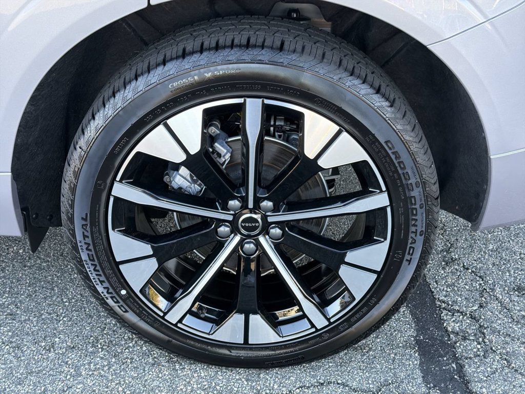 New 2026 Volvo XC60 B5 Plus w/ Climate Package AWD/4WD image 11