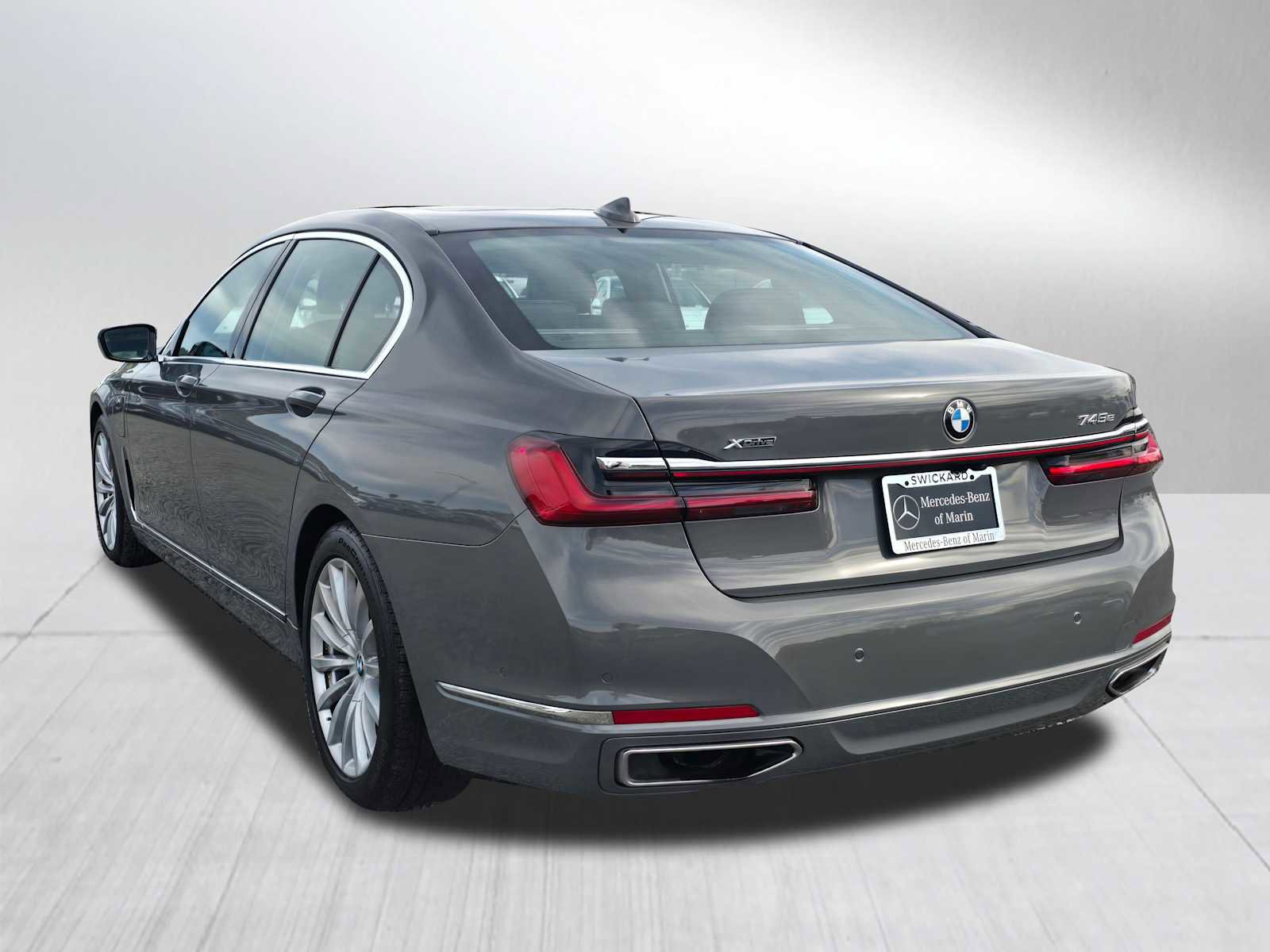 Used 2020 BMW 745e xDrive image 5