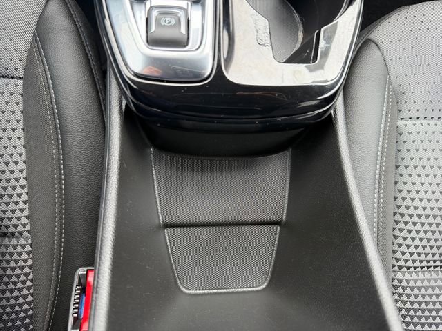 Used 2025 Chevrolet Trax LT w/ LT Convenience Package image 25