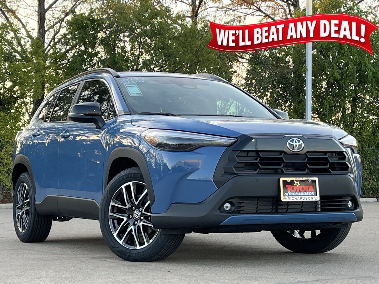 New 2026 Toyota Corolla Cross XLE w/ Convenience Package FWD image 2