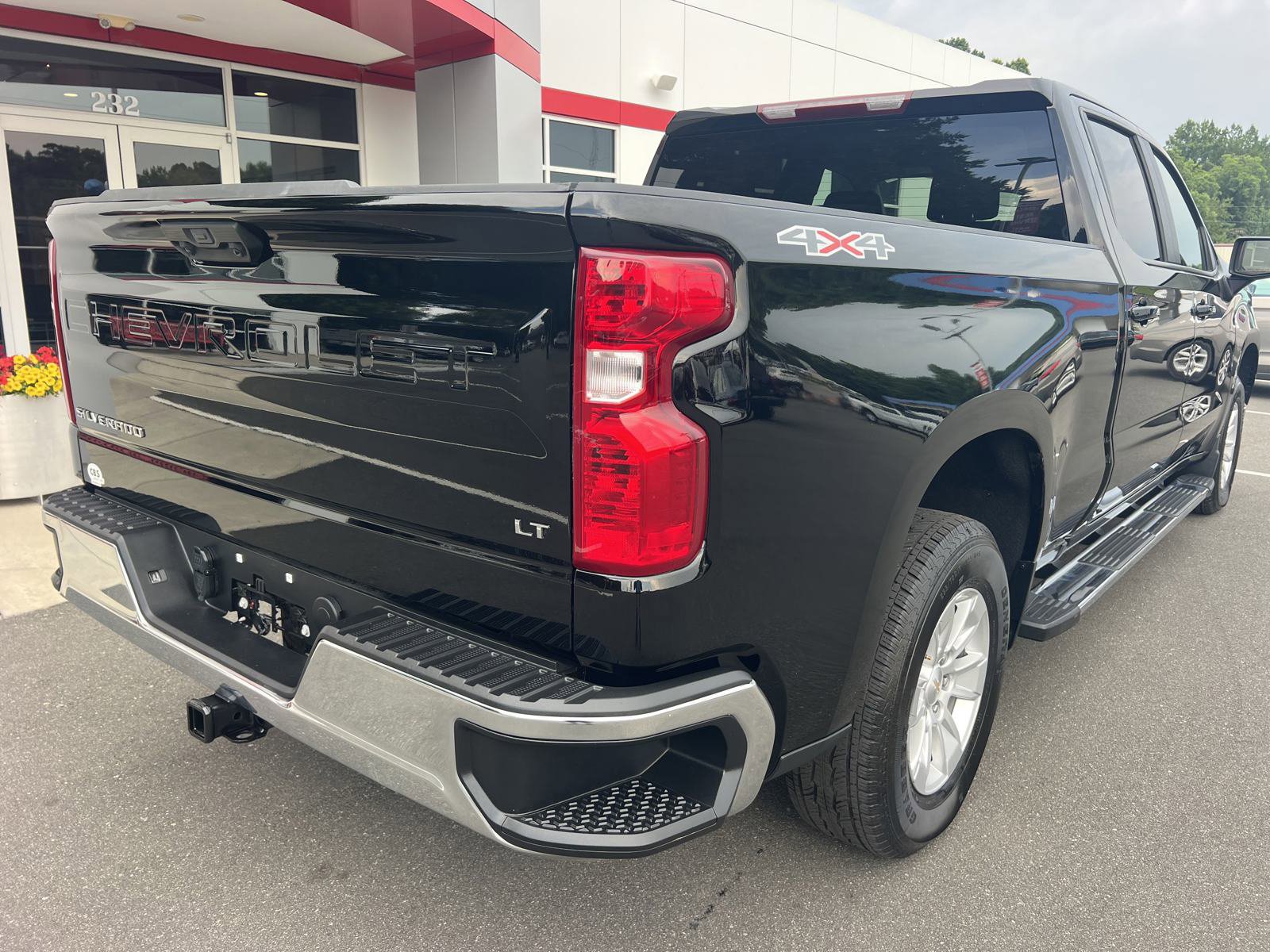 Used 2024 Chevrolet Silverado 1500 LT w/ Protection Package image 8