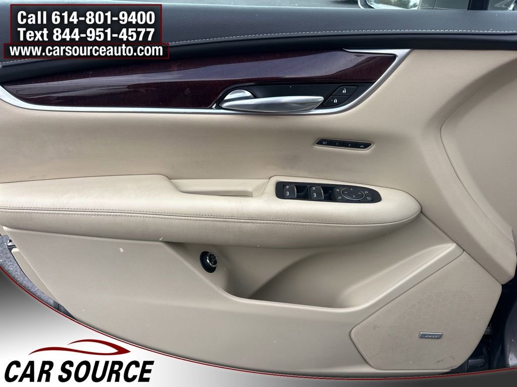Used 2017 Cadillac XT5 Luxury image 12