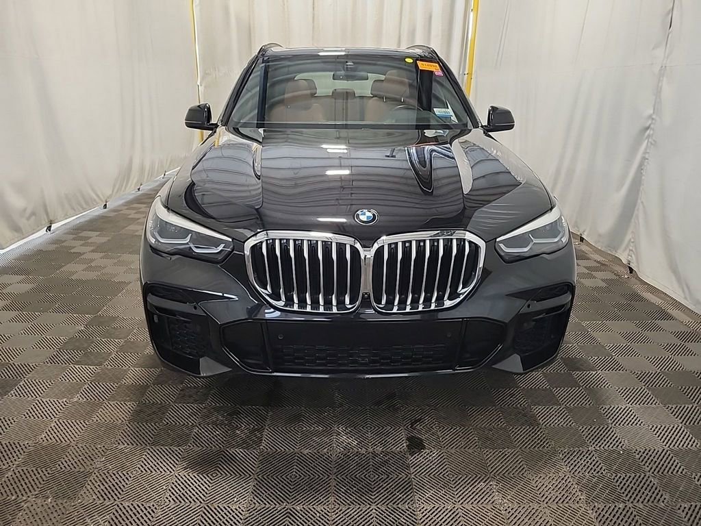 Used 2022 BMW X5 xDrive40i AWD/4WD image 2