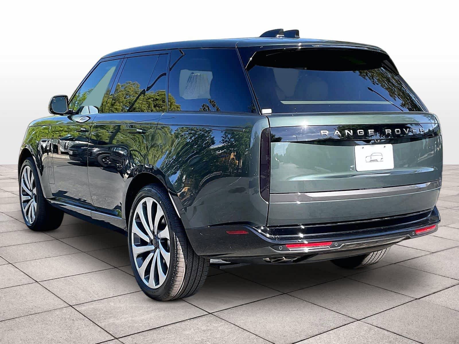 New 2026 Land Rover Range Rover SE AWD/4WD image 3