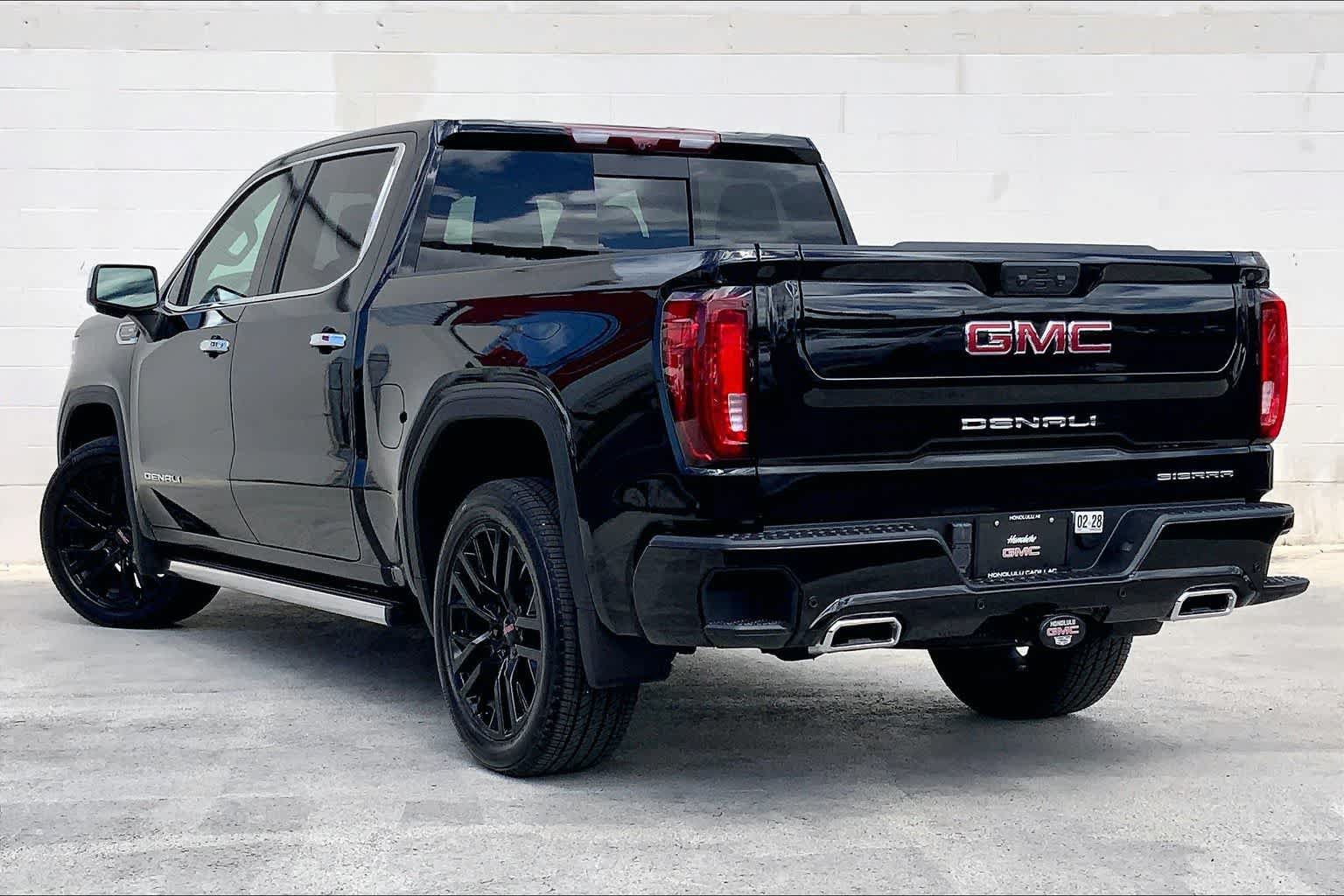Used 2026 GMC Sierra 1500 Denali w/ Technology Package AWD/4WD image 4