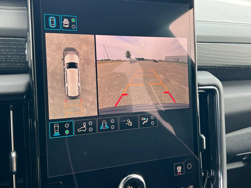 New 2026 GMC Yukon XL AT4 Ultimate w/ LPO, Illumination Package AWD/4WD image 36