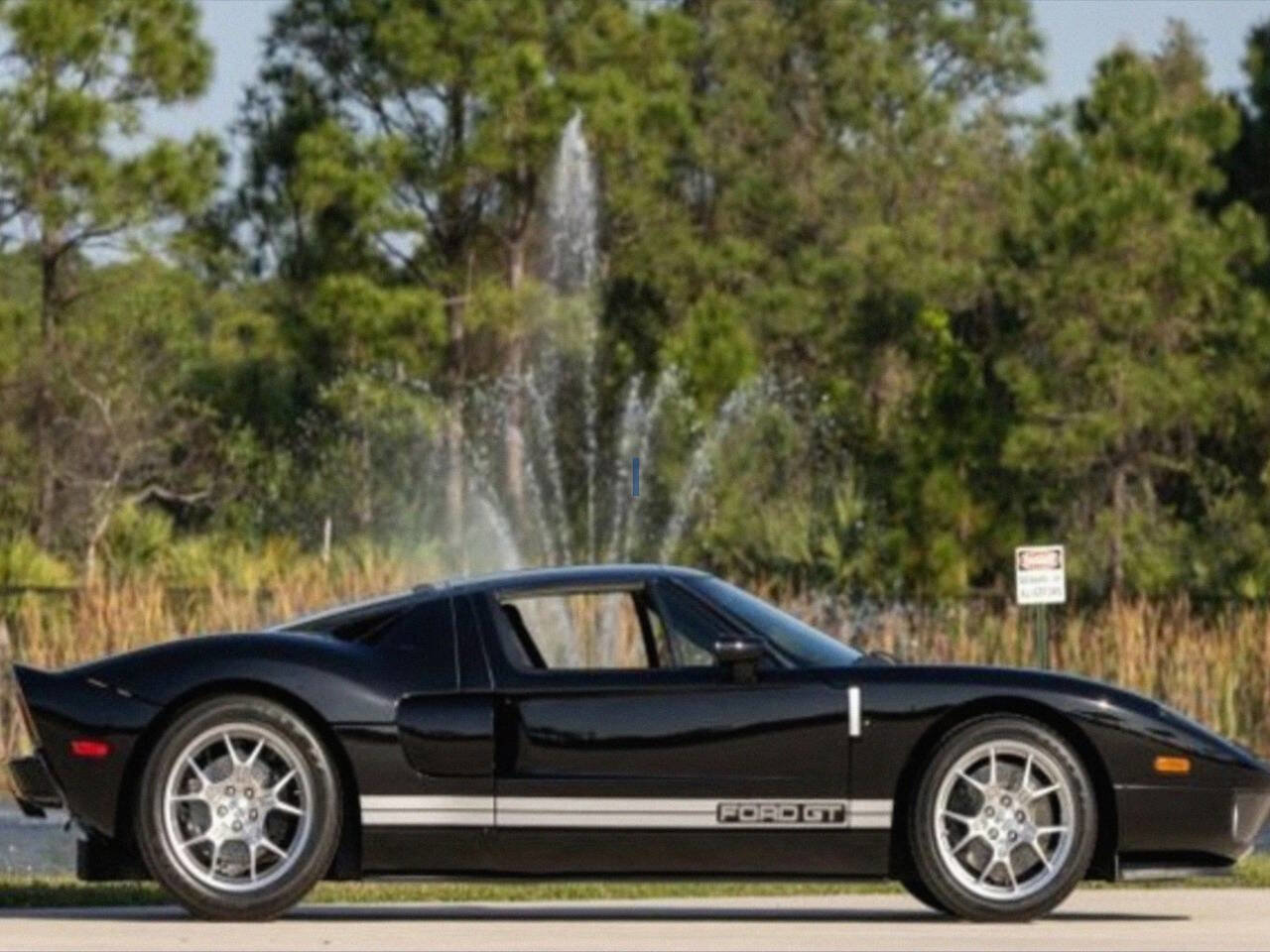 Used 2006 Ford GT
