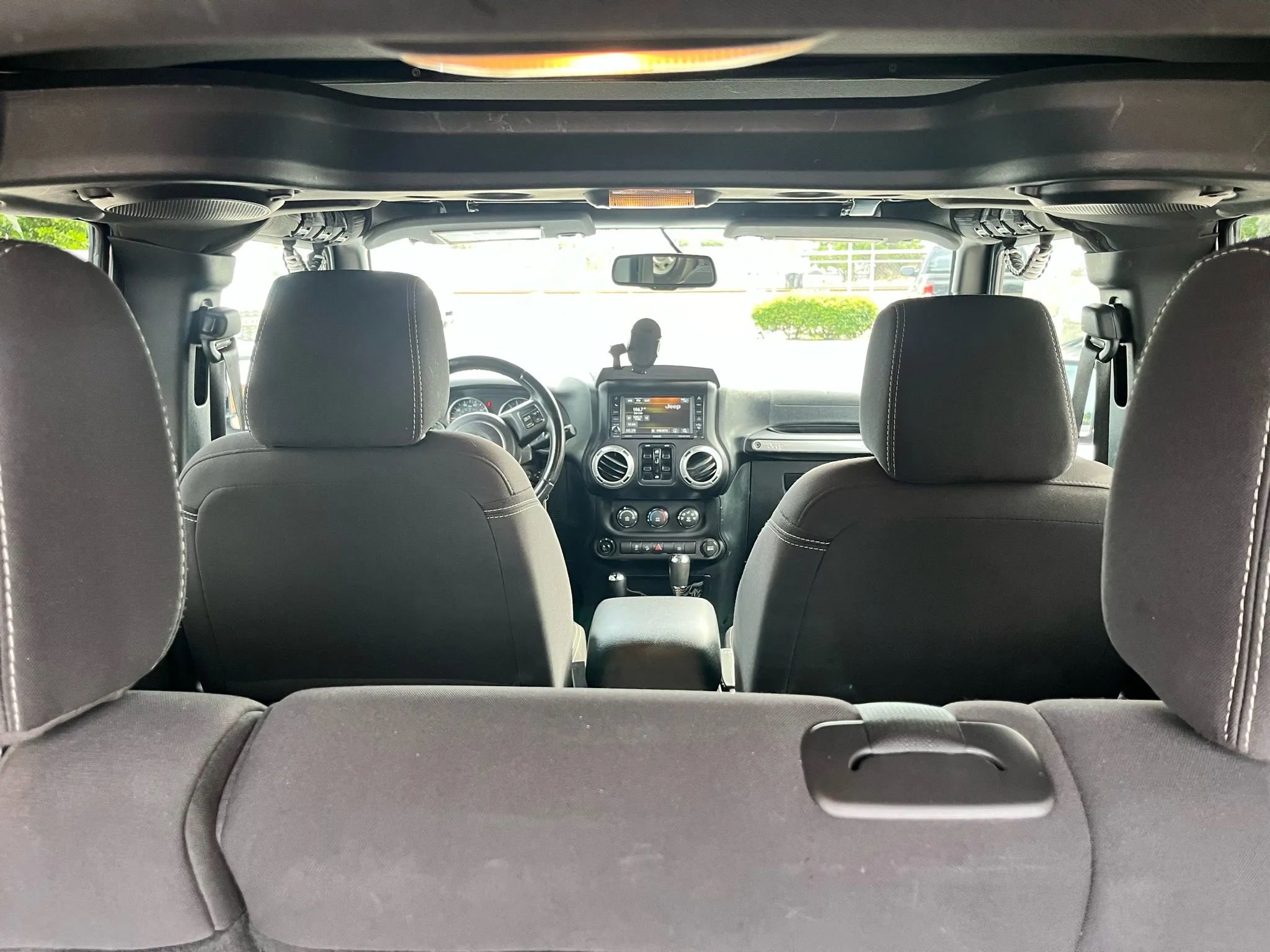 Used 2013 Jeep Wrangler Unlimited Sahara w/ Connectivity Group image 11