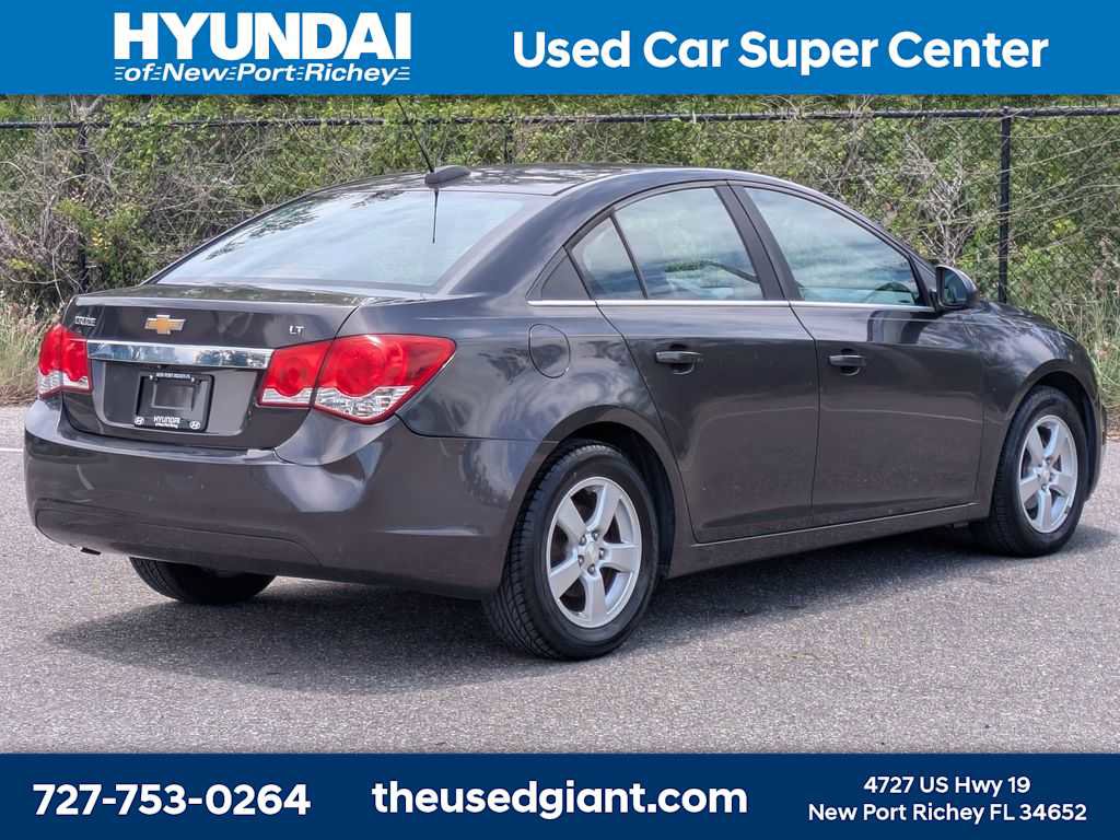 Used 2016 Chevrolet Cruze LT FWD image 5
