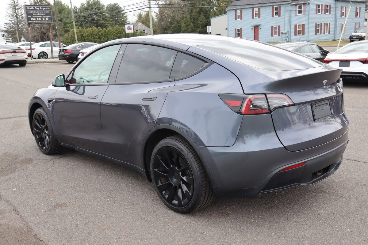 Used 2023 Tesla Model Y Long Range image 7