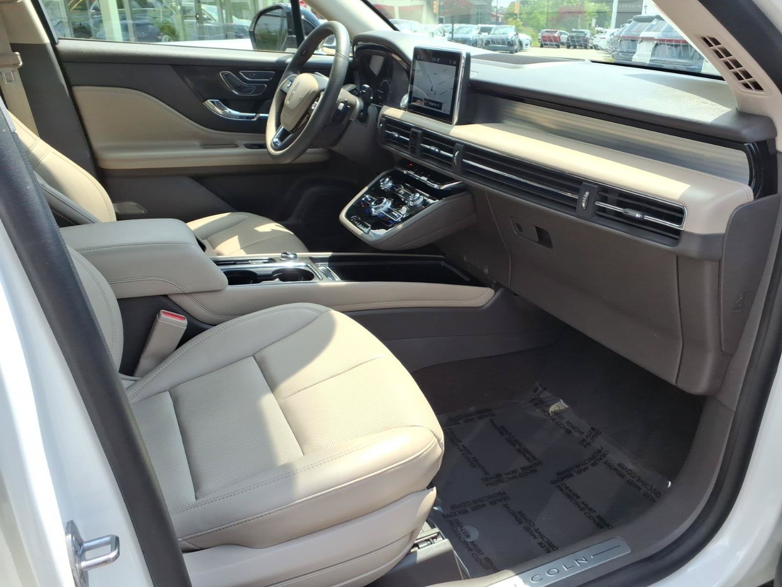 Certified 2022 Lincoln Corsair AWD w/ Equipment Group 101A image 29