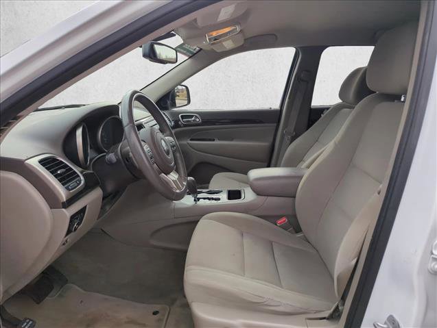 Used 2013 Jeep Grand Cherokee Laredo w/ Laredo E Group image 14