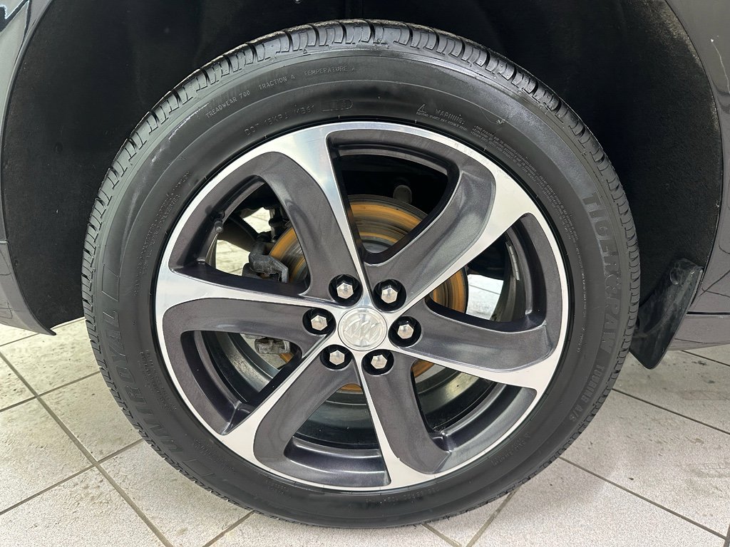 Used 2020 Buick Enclave Essence w/ Sport Touring Edition image 14