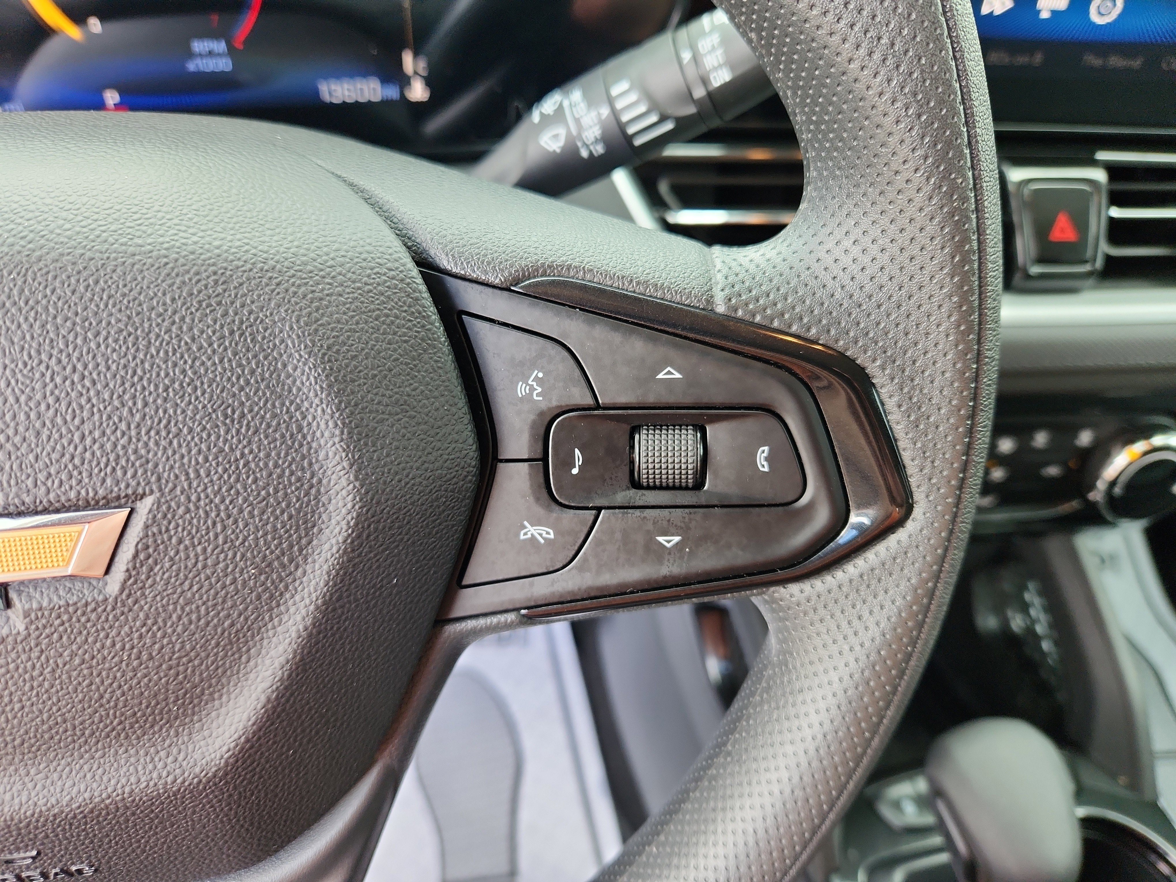 Used 2024 Chevrolet TrailBlazer LT w/ Driver Confidence Package image 28