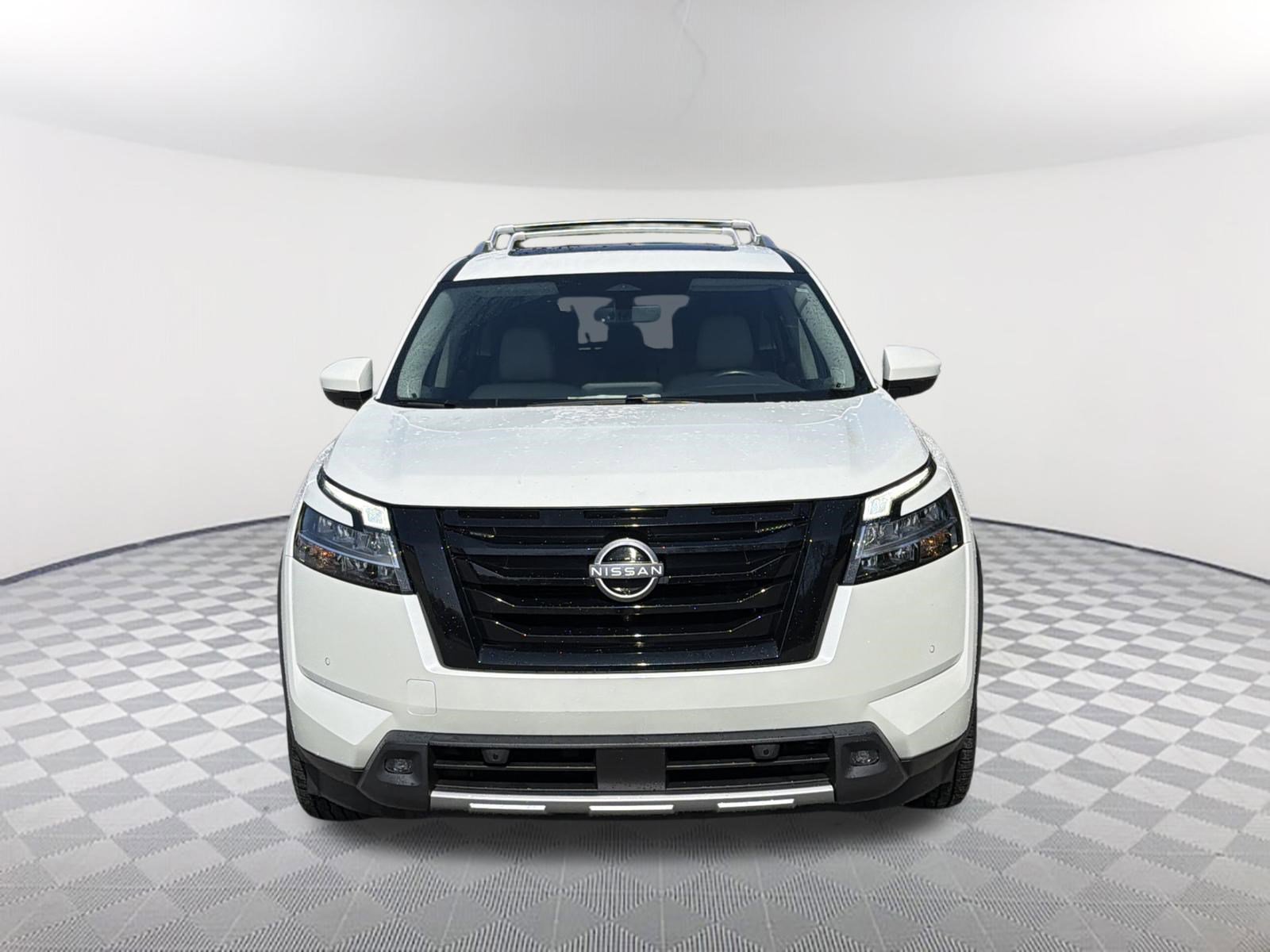 Used 2023 Nissan Pathfinder SL w/ SL Premium Package image 2