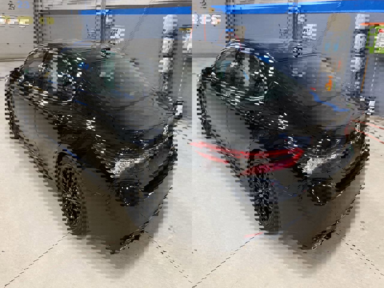 Used 2023 Toyota Camry XSE w/ Navigation Package FWD image 5