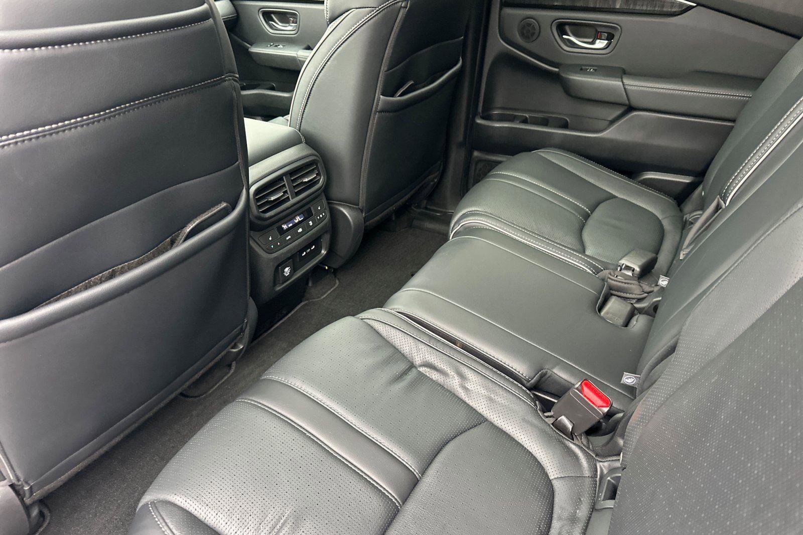 Certified 2025 Honda Pilot Elite image 8