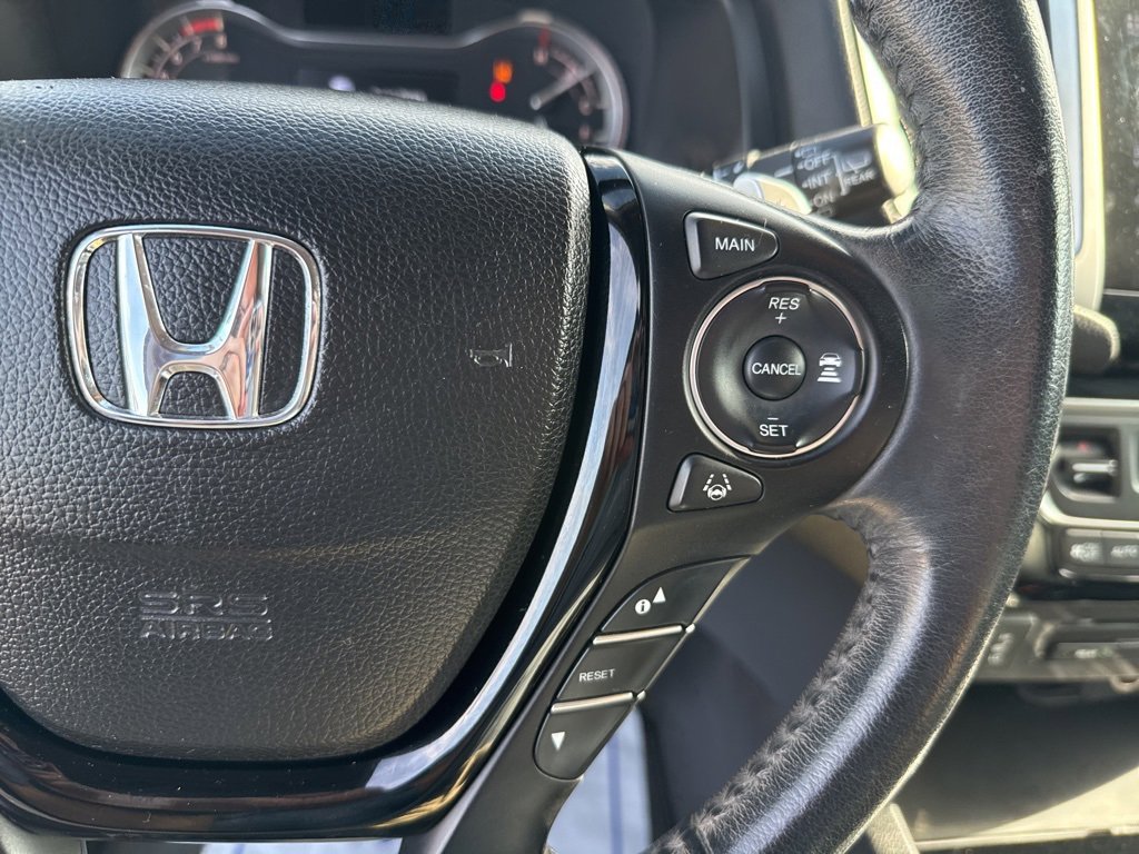 Used 2016 Honda Pilot Touring image 35