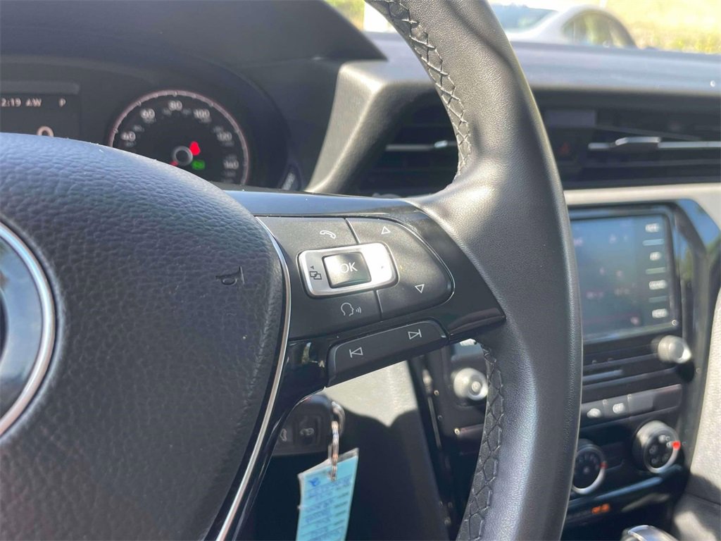 Used 2021 Volkswagen Passat 2.0T S image 21