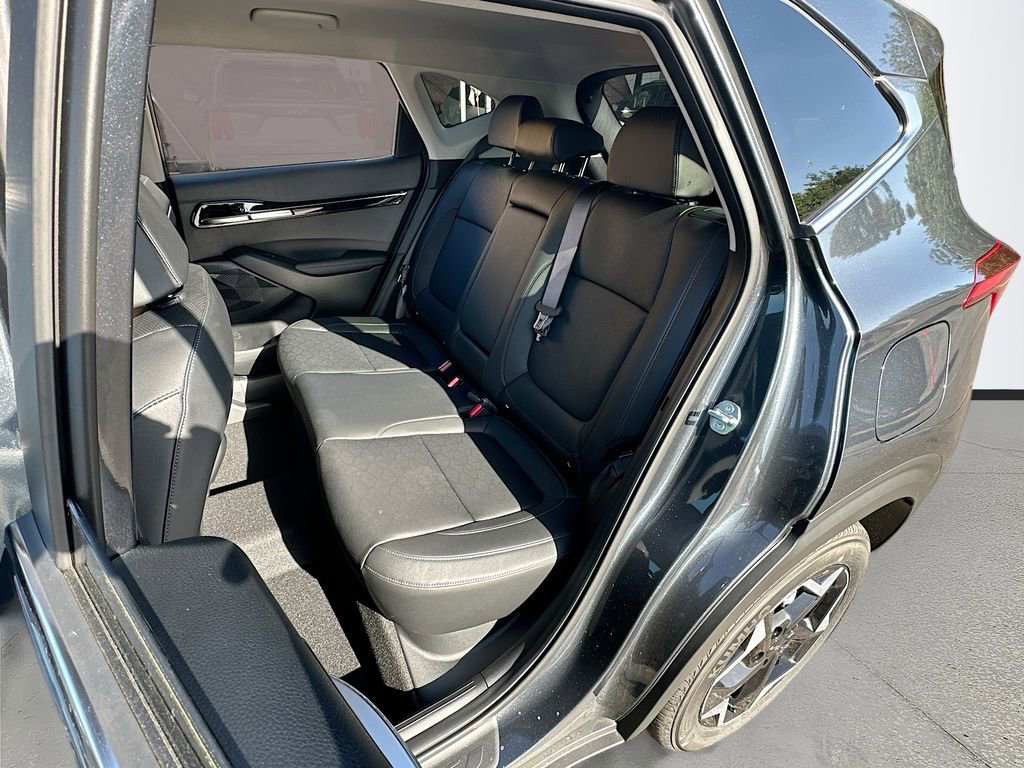 New 2026 Kia Seltos EX FWD image 24