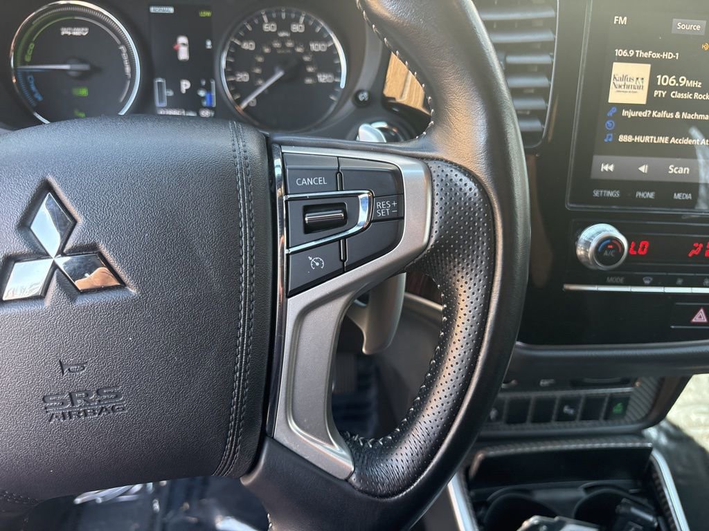 Used 2020 Mitsubishi Outlander SEL AWD/4WD image 21