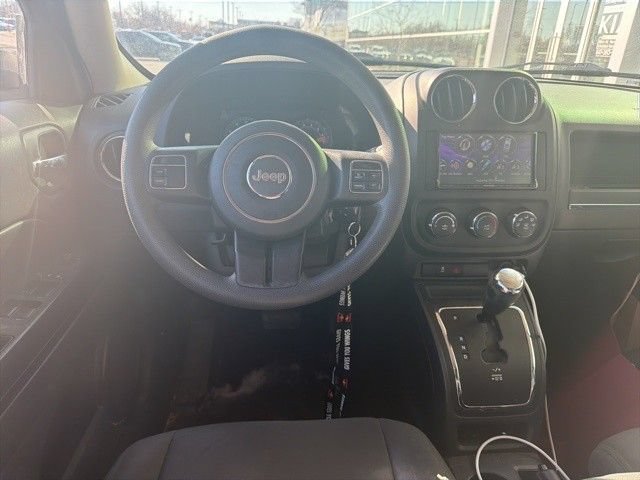 Used 2015 Jeep Patriot Sport w/ Power Value Group AWD/4WD image 10