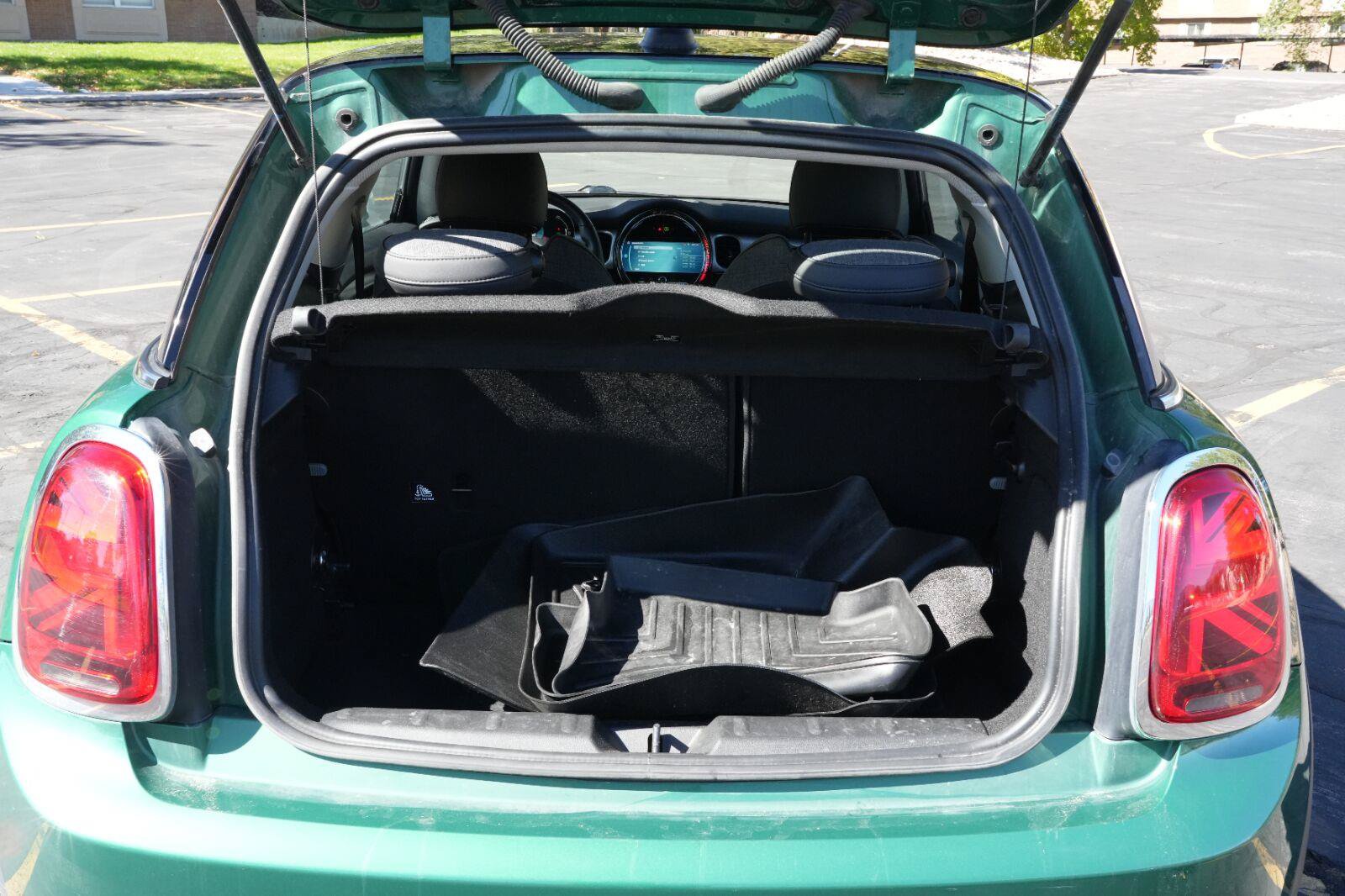 Used 2023 MINI Cooper SE FWD image 18