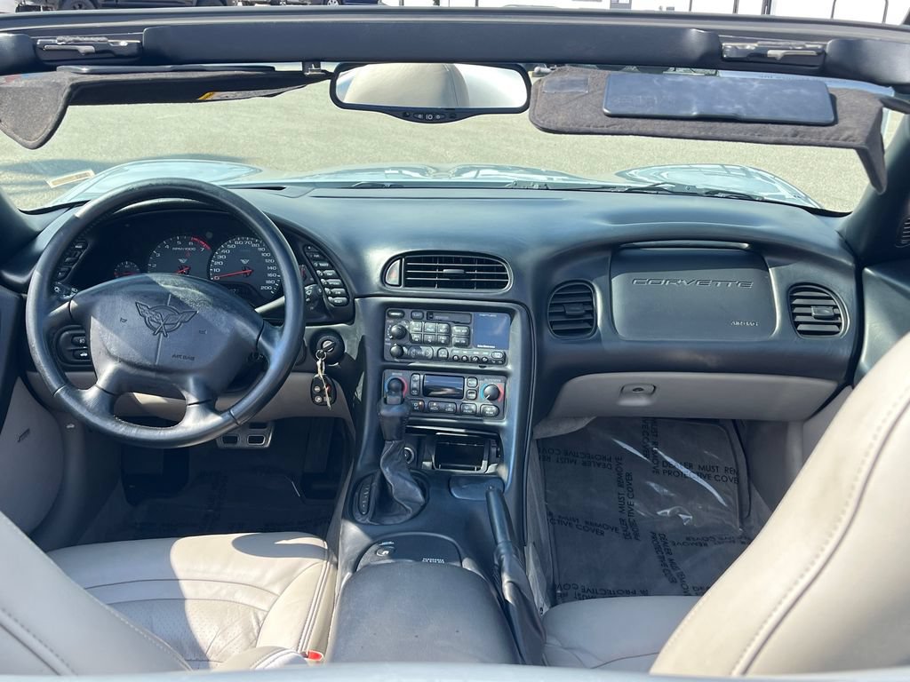 Used 2001 Chevrolet Corvette Convertible w/ Preferred Equipment Group2 RWD image 16