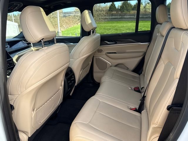 Used 2023 Jeep Grand Cherokee 4WD 4xe w/ Luxury Tech Group II image 18