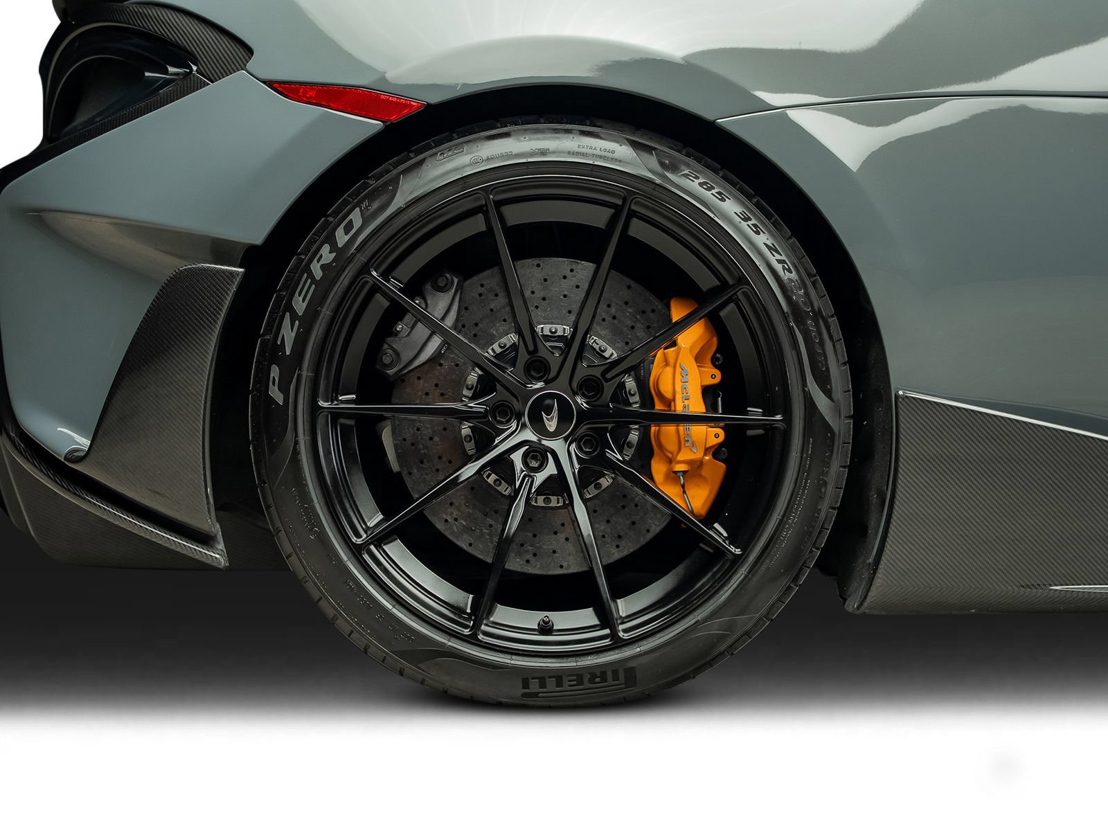 Used 2019 McLaren 600LT RWD image 33