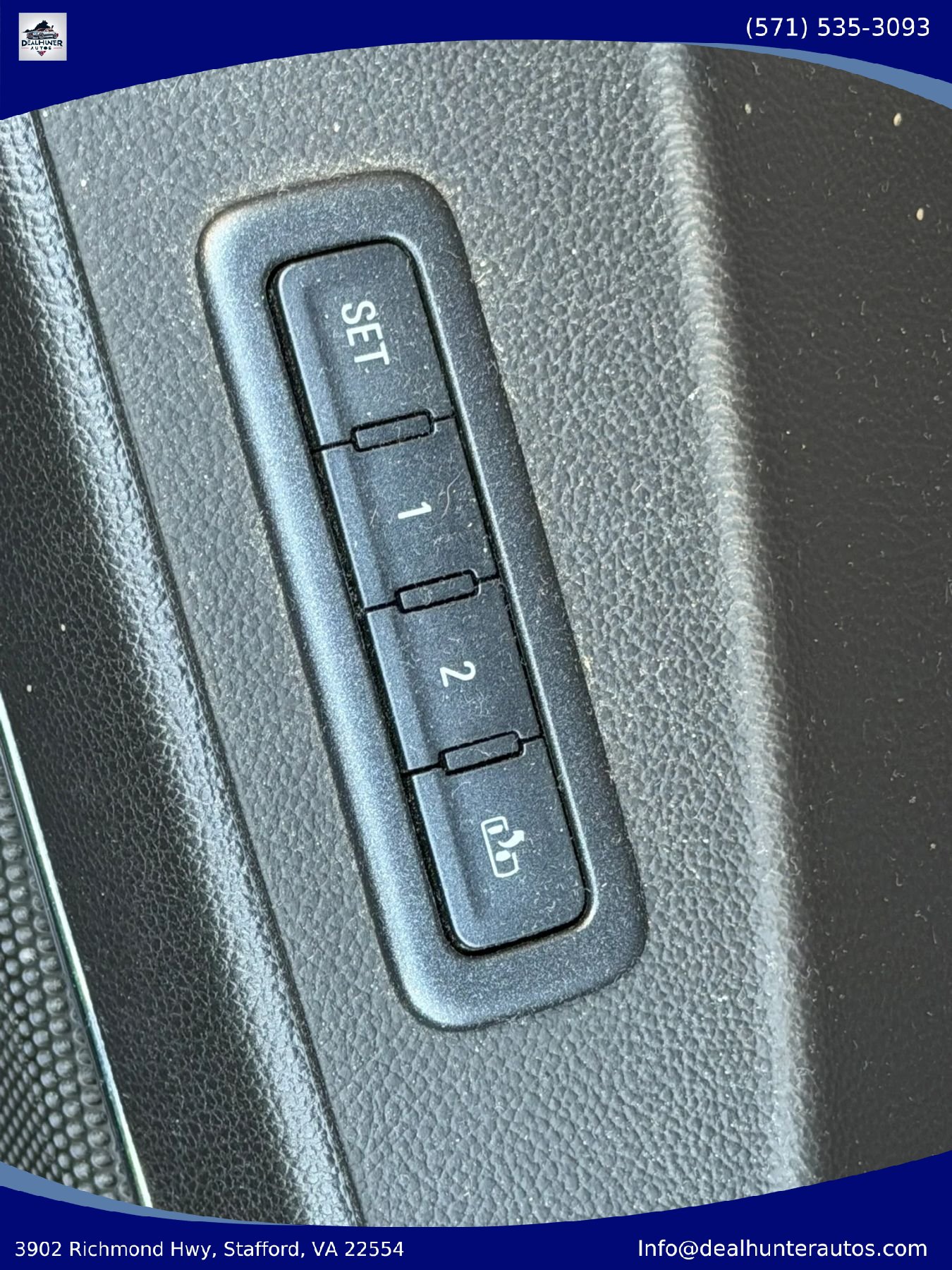 Used 2015 Chevrolet Tahoe LTZ AWD/4WD image 24
