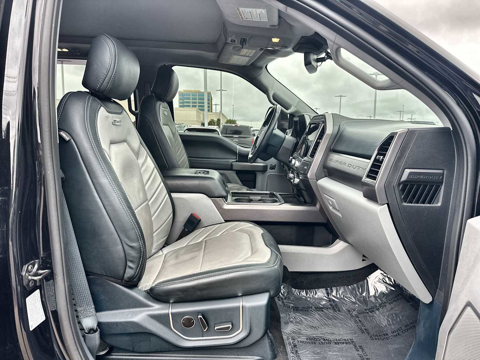 Used 2022 Ford F350 Limited w/ FX4 Off-Road Package AWD/4WD image 9