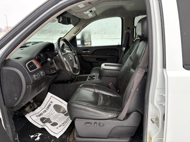 Used 2013 GMC Sierra 2500 SLT w/ Suspension Package, Off-Road image 9