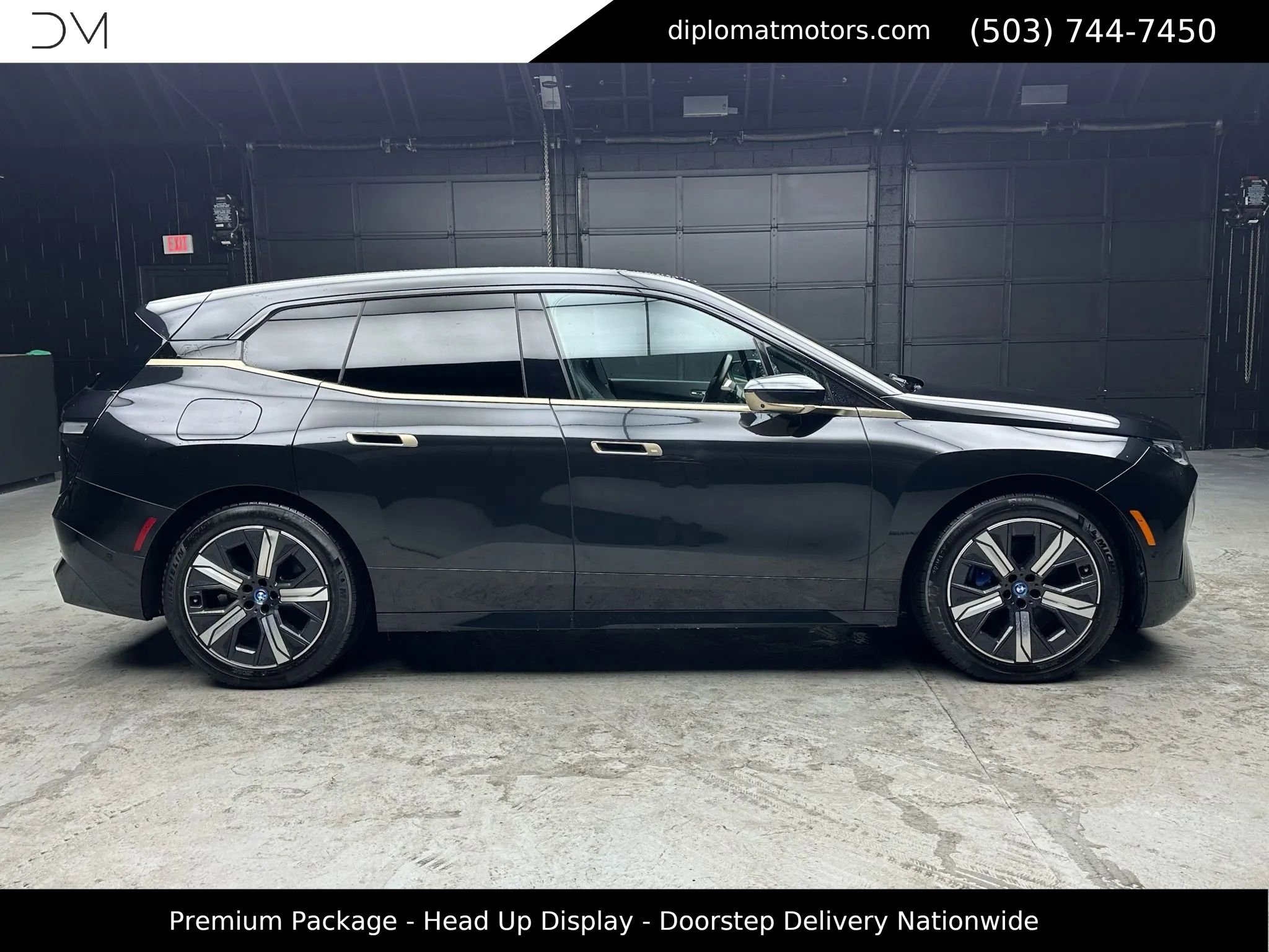 Used 2022 BMW iX xDrive50 w/ Premium Package image 8