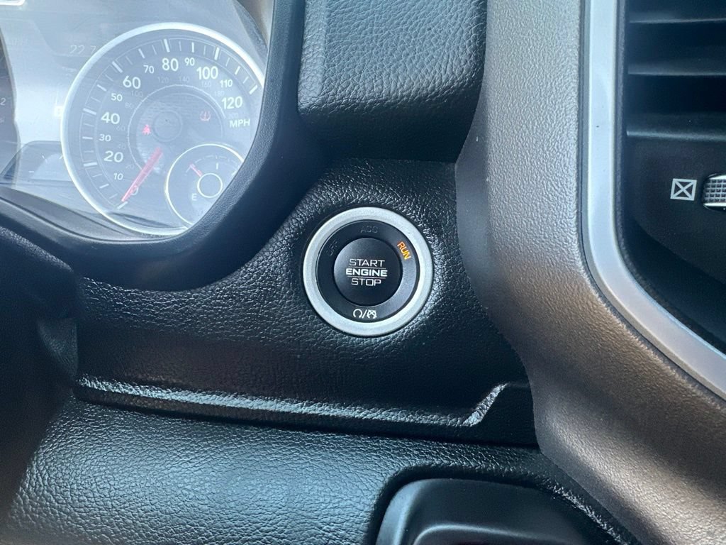 Used 2020 RAM 1500 Big Horn AWD/4WD image 14