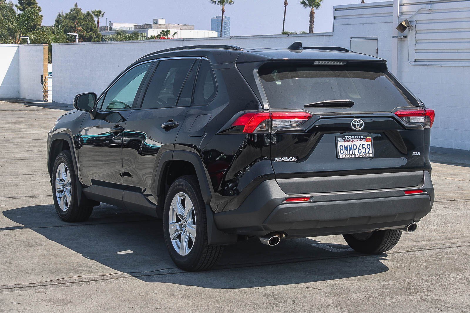 Certified 2019 Toyota RAV4 XLE w/ Convenience Package image 12