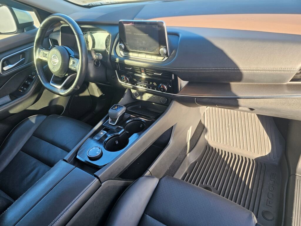 Used 2021 Nissan Rogue SV image 13