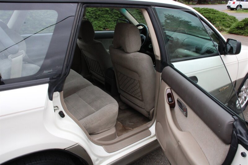 Used 2002 Subaru Outback Wagon AWD/4WD image 6