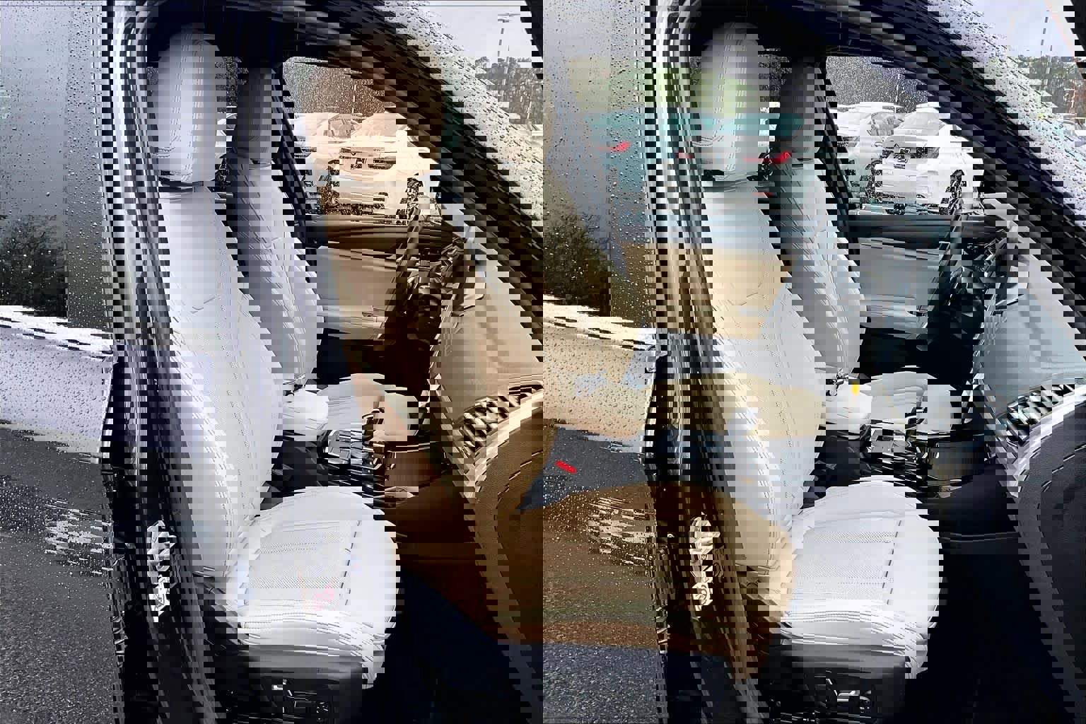 Used 2024 BMW X3 xDrive30i w/ Premium Package w/ZPA image 9