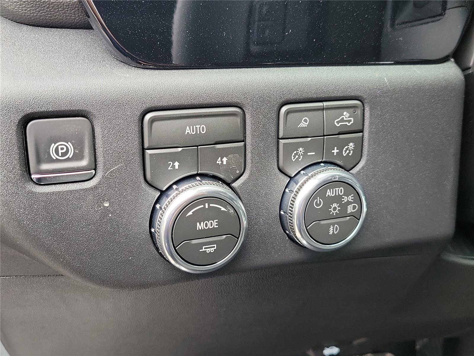 New 2026 GMC Sierra 1500 SLT w/ SLT Premium Package AWD/4WD image 22