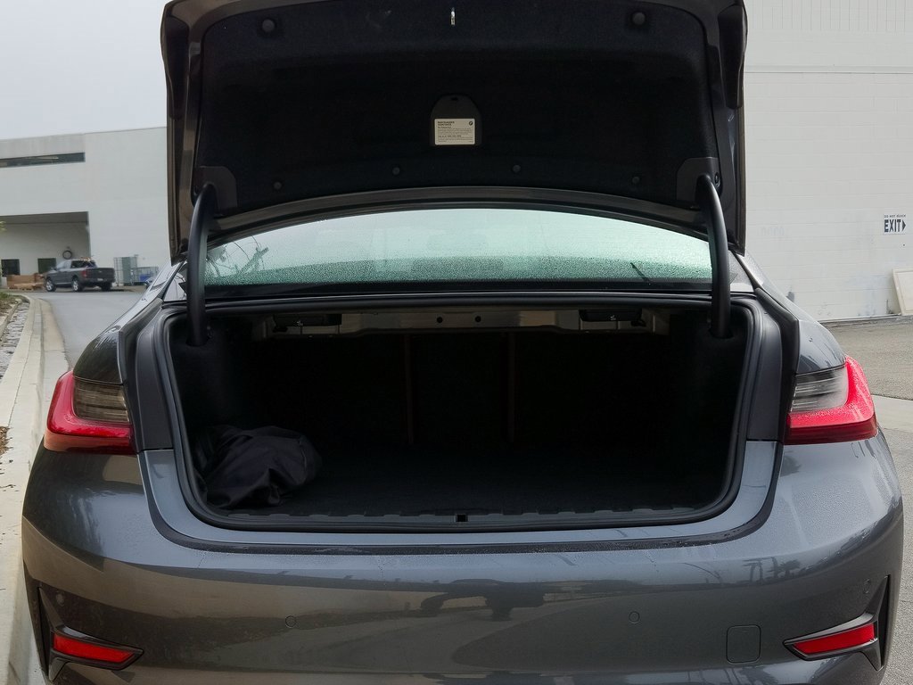 Used 2022 BMW 330e w/ Driving Assistance Package image 24