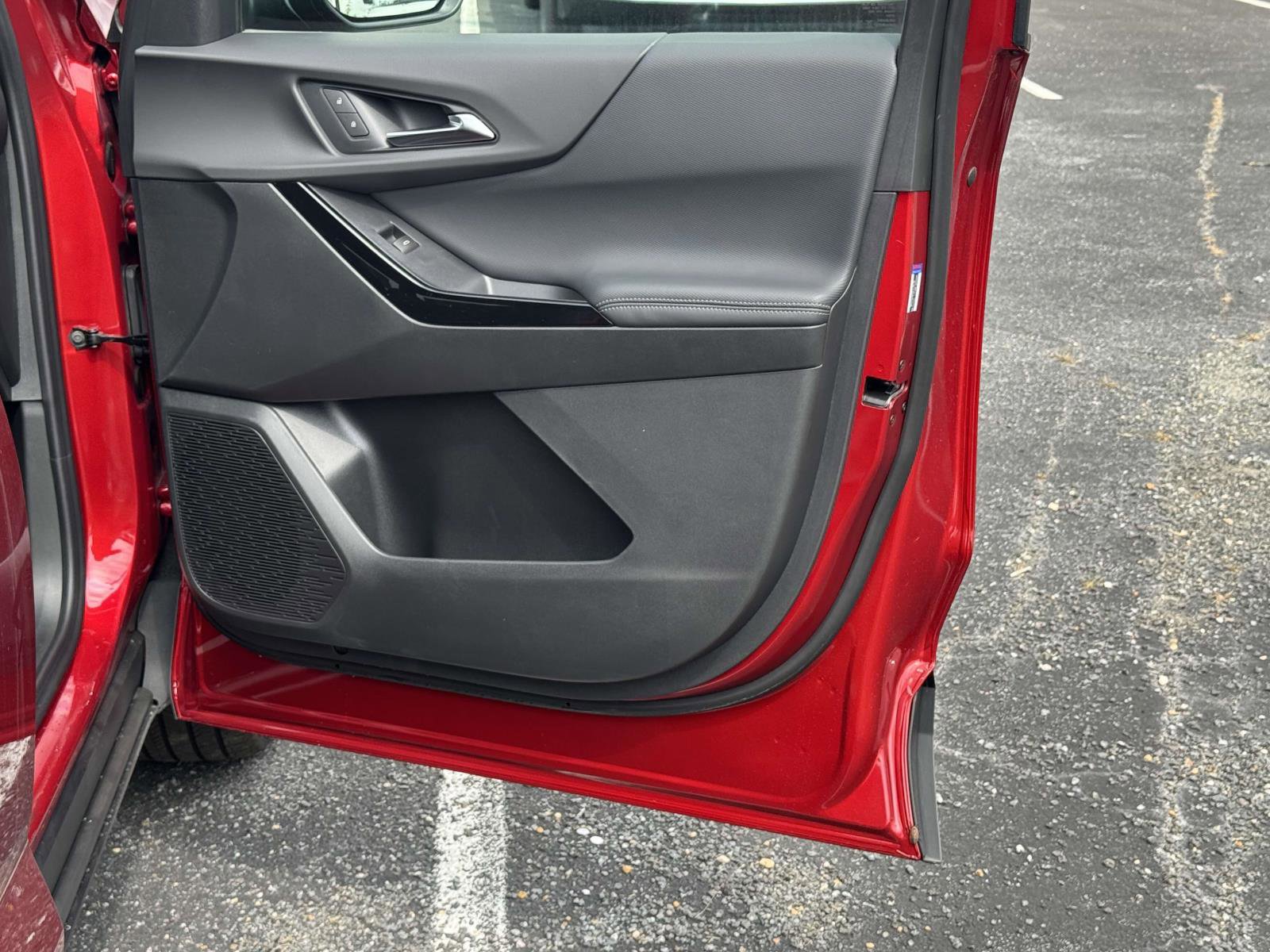 New 2026 Chevrolet Equinox LT w/ Midnight Edition image 11
