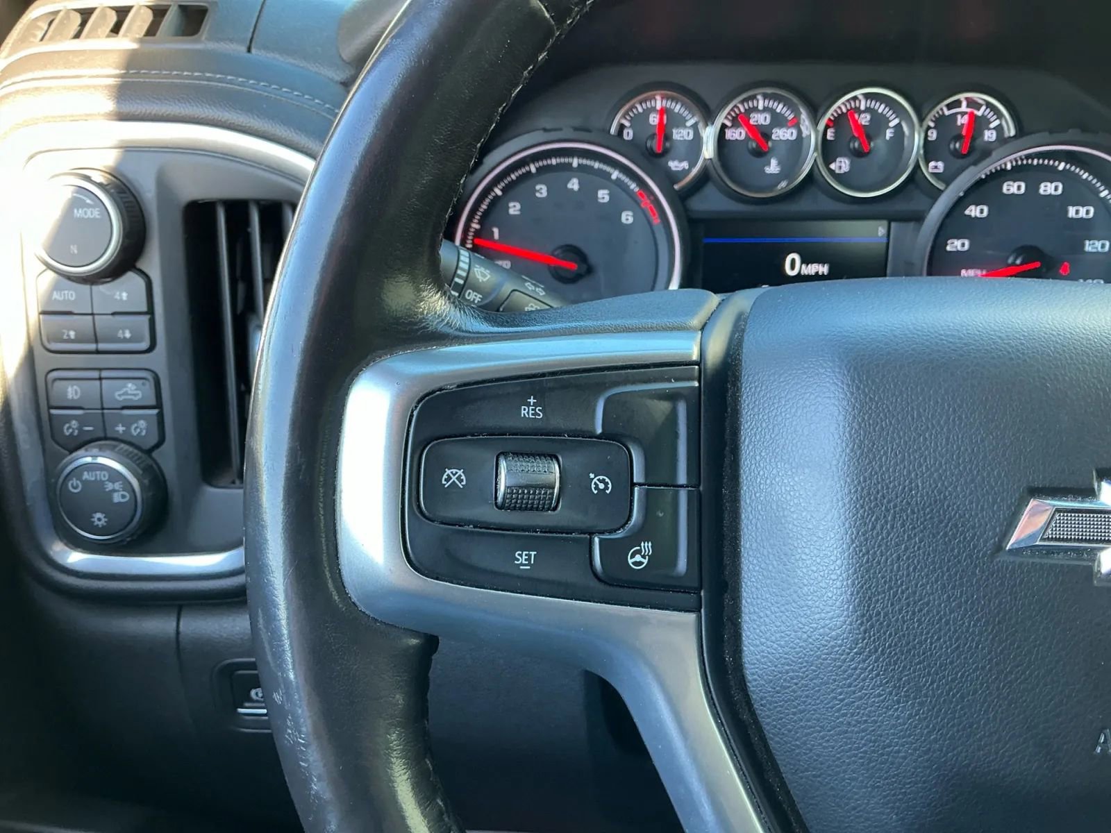 Used 2020 Chevrolet Silverado 1500 LT Trail Boss image 25